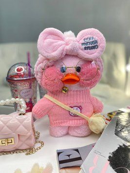 Іграшка "Lalafanfan" з одягом (кофта, пов'язка, сумка + окуляри) Рожева 9030 9030 фото