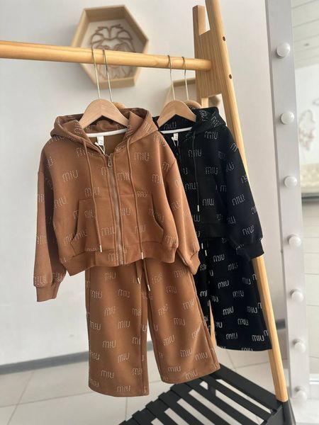 Костюм 2-ка кофта и штаны со стразами "MiuMiu" 88021/1, 50, YanxiaoTong, Коричневый, Для девочек, Весна Осень, 110 88021/1 фото