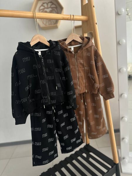 Костюм 2-ка кофта и штаны со стразами "MiuMiu" 88021/1, 50, YanxiaoTong, Коричневый, Для девочек, Весна Осень, 110 88021/1 фото