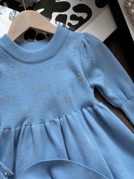 В'язана сукня на дівчинку "miu miu" з камінням Блакитний 76036 76036 фото